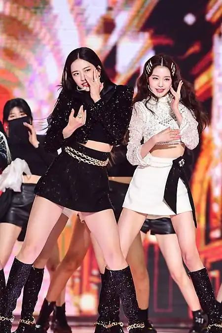 韩国女团ive出席2021sbs歌谣大典_高清图集_新浪网