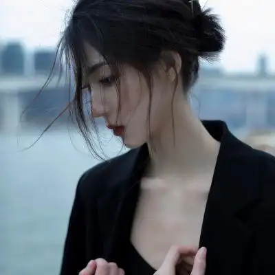 高冷氛围感女生头像