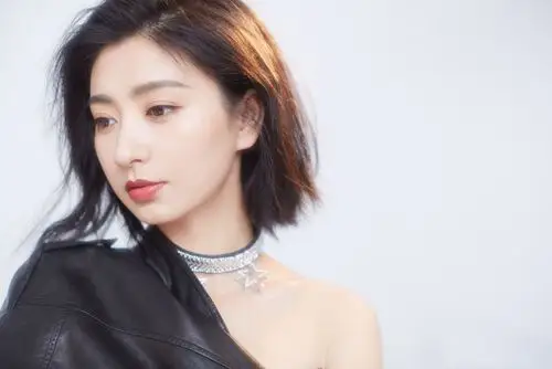 斓曦图片斓曦时尚杂志写真大片