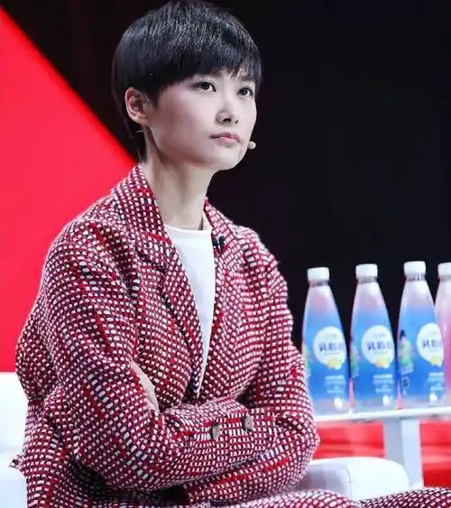 比如早期的李宇春,周笔畅等那一批歌手,又或者如张杰,张碧晨,郁可唯