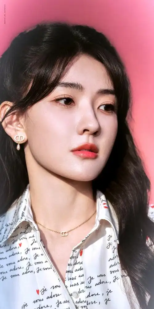 梁洁##梁洁白色橄榄树