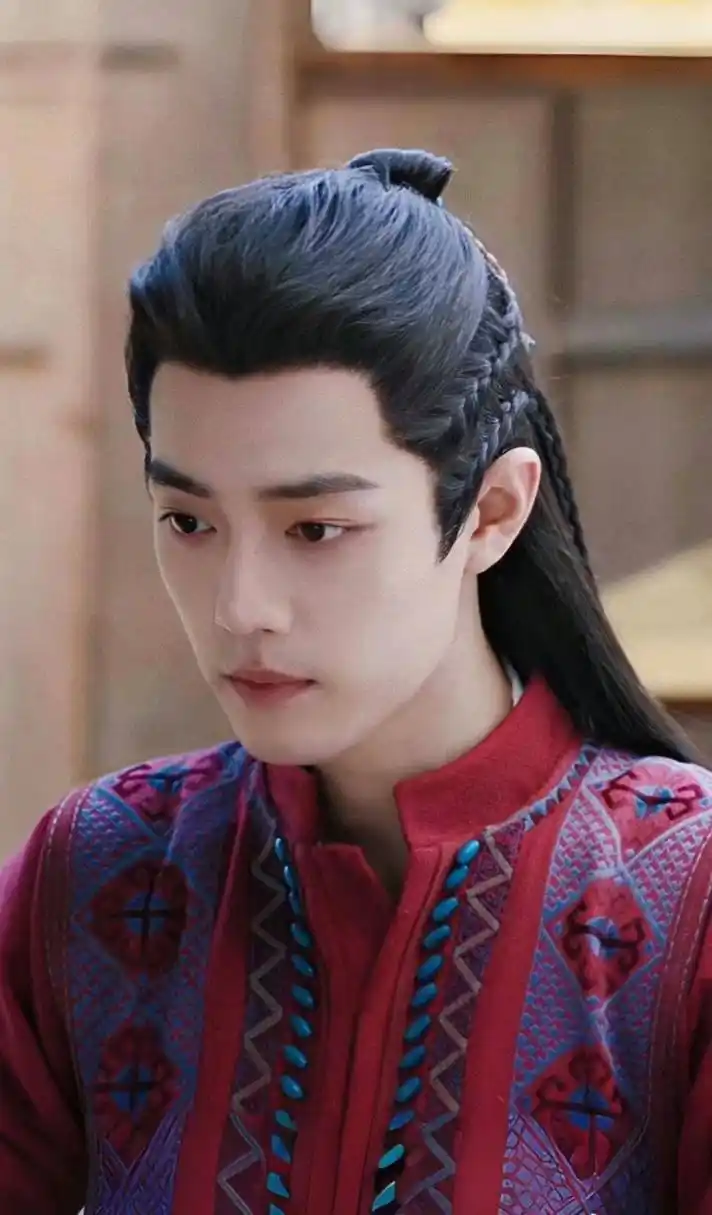 肖战时影# 嫡仙人落入凡尘同样不惹尘埃,肖战红衣时影yyds[色]