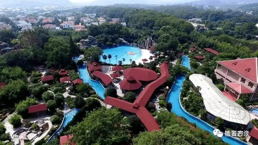 度假村2003年,经巢湖市委,市政府批准,决定成立巢湖市汤池温泉旅游