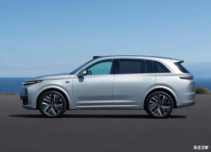 50万以内最舒适二排理想l7正式交付3198万起售