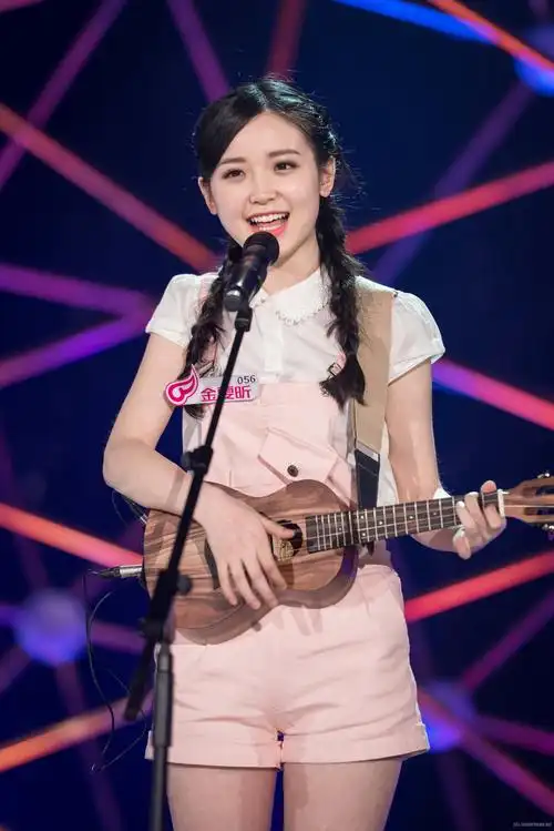 唱歌跑调被gary表白2016超级女声总决赛15进12正式举行,但是学员