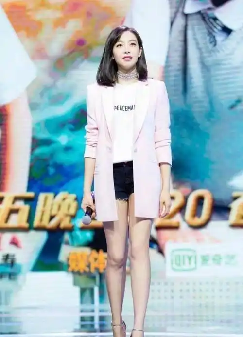 粉色系学宋茜凹造型,开春咱也可以很唯美网友:求抱走