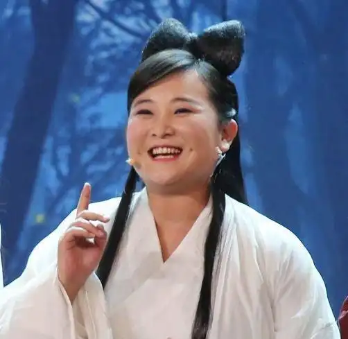 贾玲年轻时图片百变大咖秀,百变大咖秀贾玲模仿尹相杰-天晟网