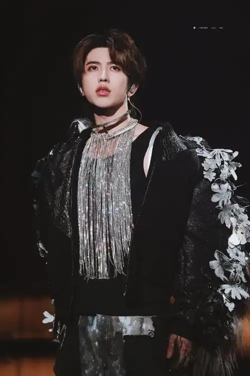 蔡徐坤2021个人巡回演唱会