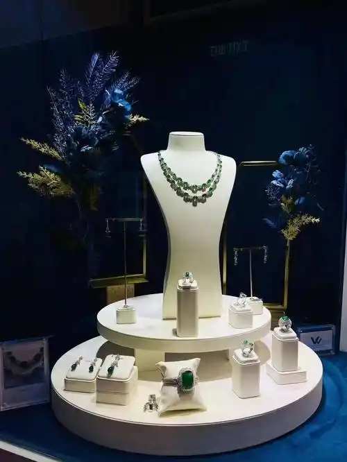 会展资讯|2023香港国际珠宝展,现场火爆,珠宝与价格更是惊掉下巴!