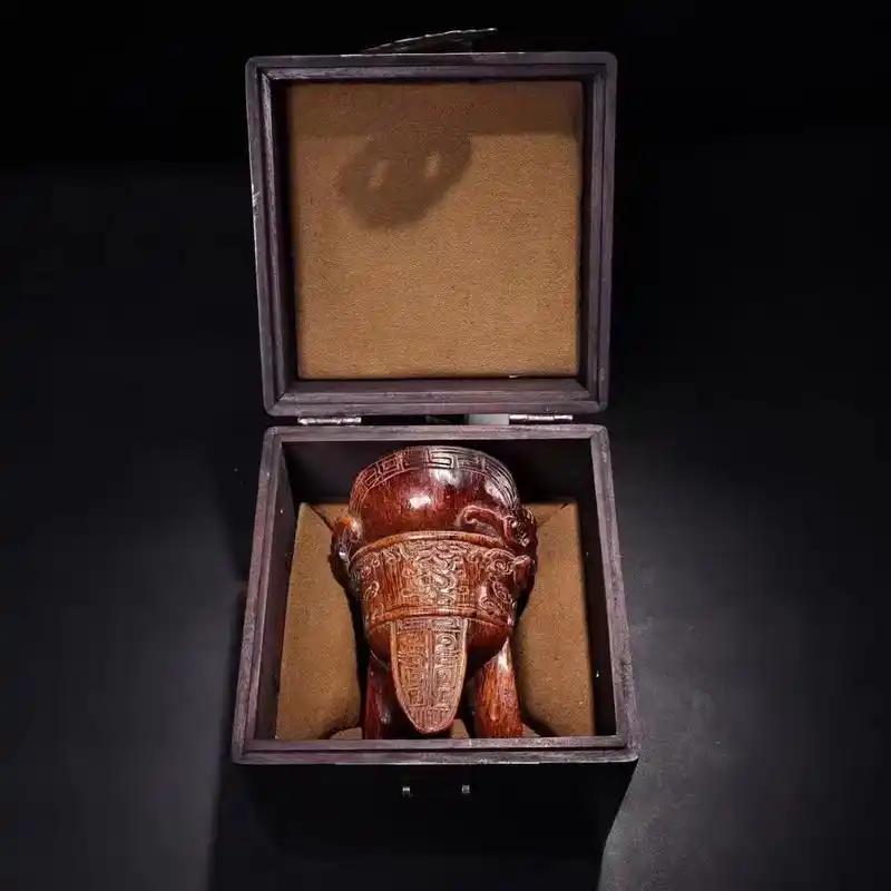 角杯老物.珍品旧藏收罕见极品牛角雕刻酒杯 工艺精湛器型    - 抖音