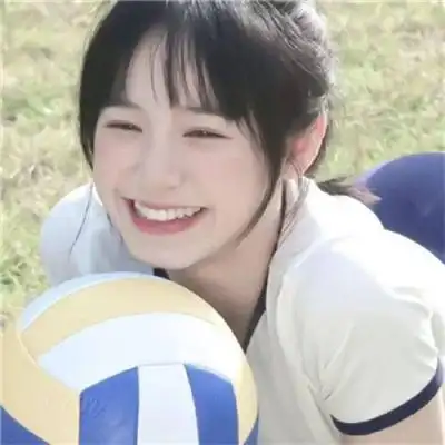 笑起来很治愈的小清新甜妹头像