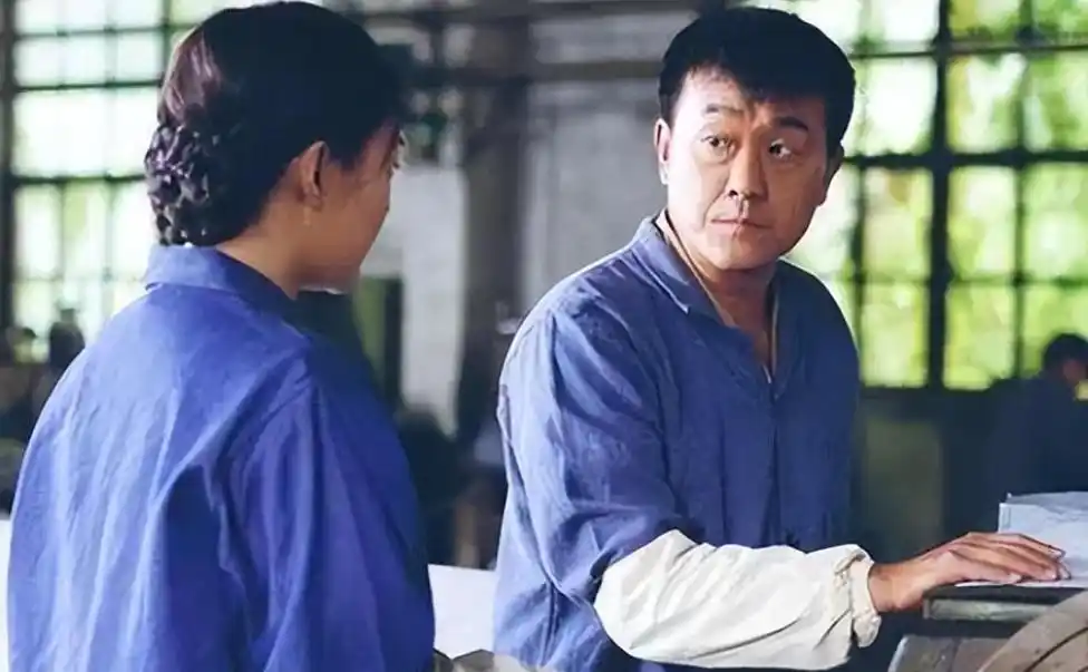 何冰:长得不帅,从跑龙套到演员明星,坦言能娶到李海洋像捡到宝