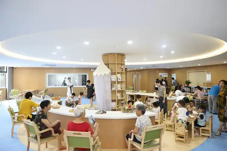 东关街道通巷社区邻里中心幸福心连心