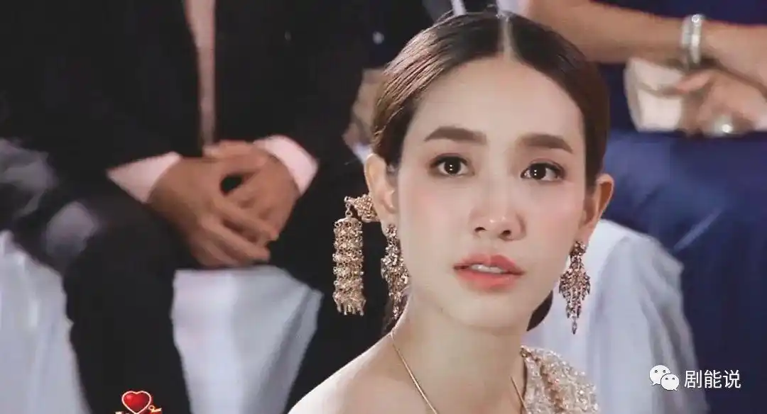 进口媳妇之我的霸道新娘光女主就战斗力爆表