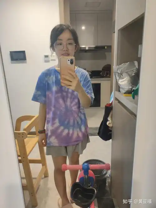 有人会喜欢身高一米五脸还长得很幼态的女生吗