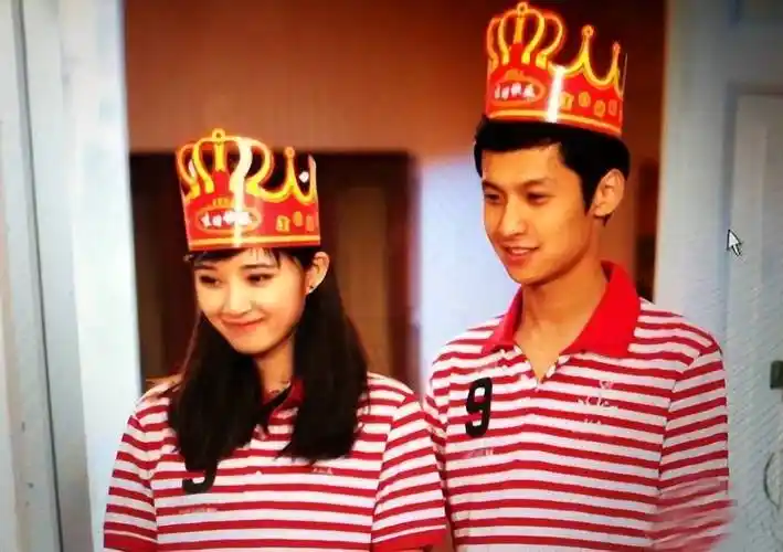 奚望和她的丈夫经常需要外出拍戏,这意味着他们会离家数月之久.