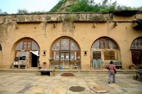 陕北最大的窑洞群藏深山里近200年