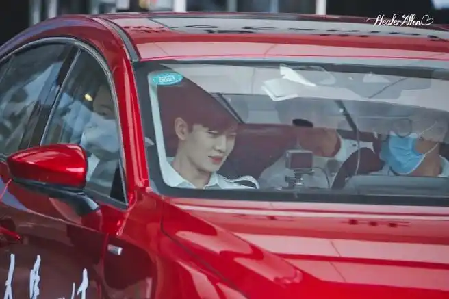 今日rmt 谢谢公主们  一些车内的哥哥,氛围感  @任嘉伦allen  rjl