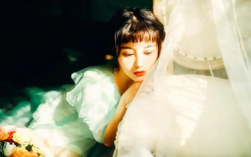 气质美女复古风唯美写真图片桌面壁纸