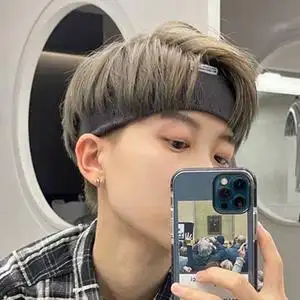 900人付款天猫春秋破洞个性长袖t恤打底衫男女发型师小众中性开叉上衣