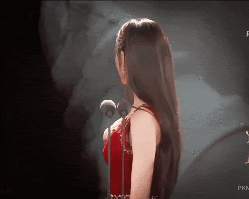 回眸一笑百媚生迪丽热巴绝美回眸杀合集分享