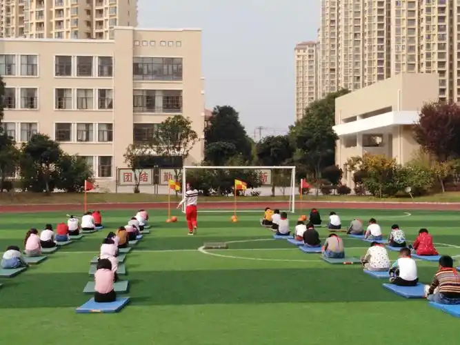 东津新区中小学体育教师示范课 暨课堂教学创新研讨会