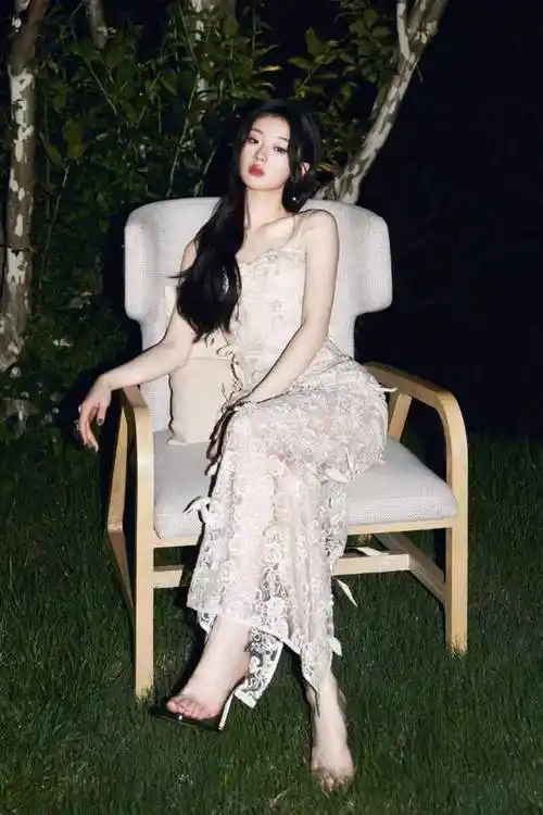 单依纯演绎想你时风起,引发全场悸动_音乐_歌声_带着