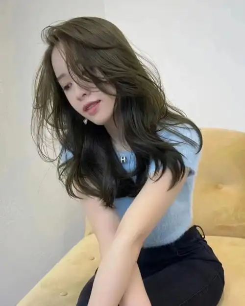 青木茶棕色显白发色推荐