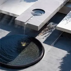 庭院花园流水景观户外鱼池不锈钢流水槽异形水池溢水口瀑布流水景