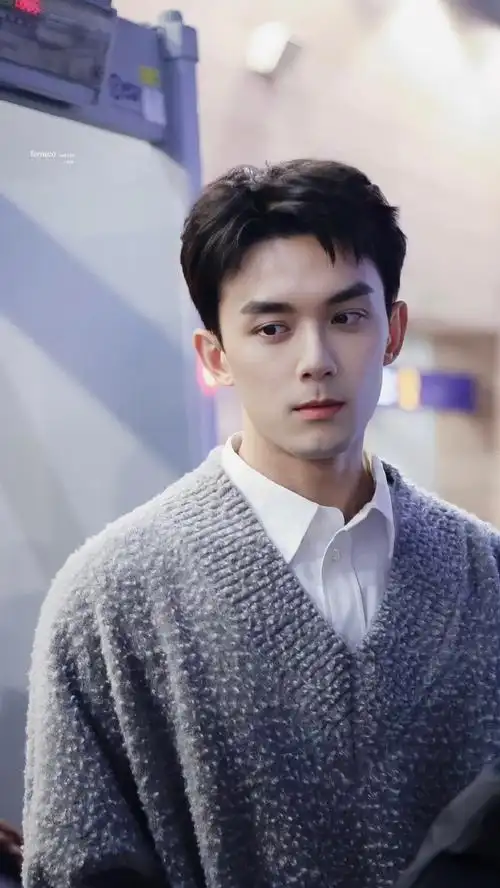 吴磊巴黎时装周