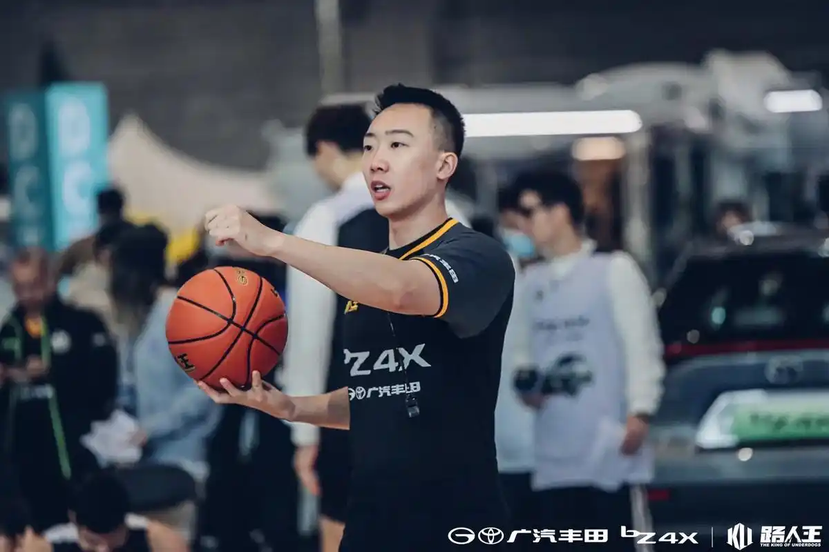 全年热爱.#篮球裁判 #路人王2022赛季 #2022年最后 - 抖音