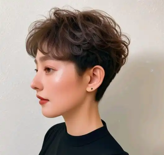 最美还是全头烫,蓬松瘦脸显发量|烫发|脸型|发尾|波波头_网易订阅