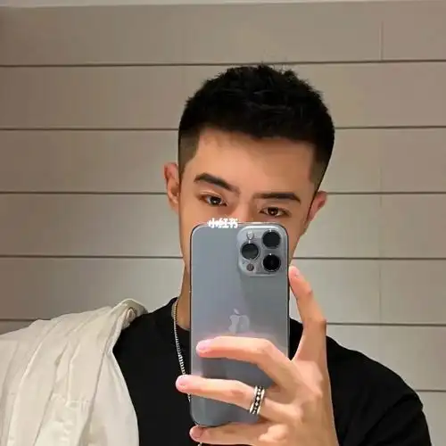 的可以考虑这款稍微长一点的寸头#今日发型  #临沂发型师  #临沂短发