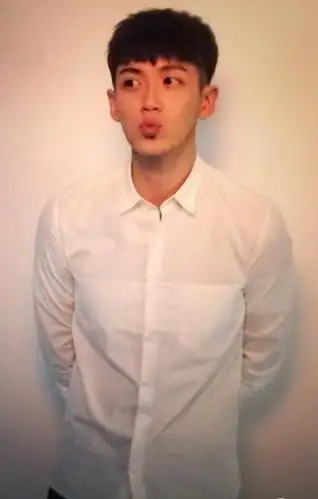 柯震东复出内地拍戏 网友:已经电话举报广电