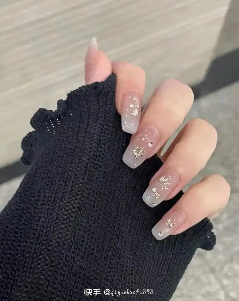 美甲好看的图片