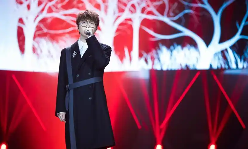 毛不易帅气时尚写真图片49