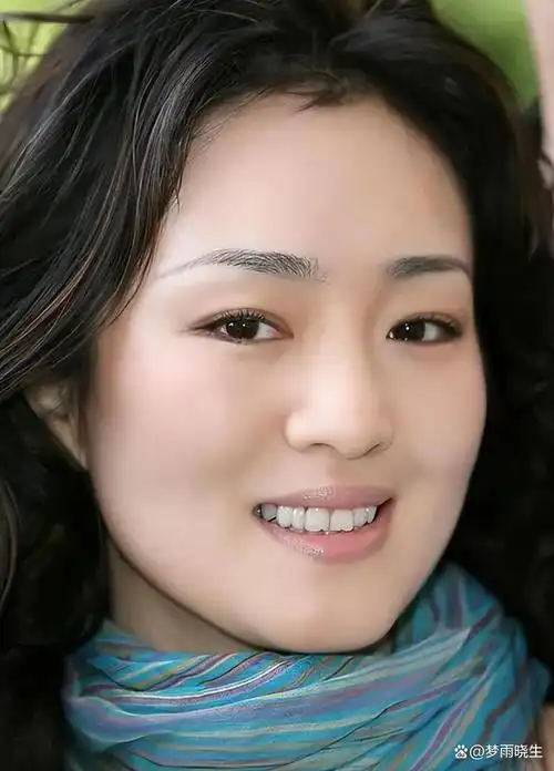 这一夜,巩俐带75岁丈夫出席国宴,狠狠给内娱明星们"上了一课"