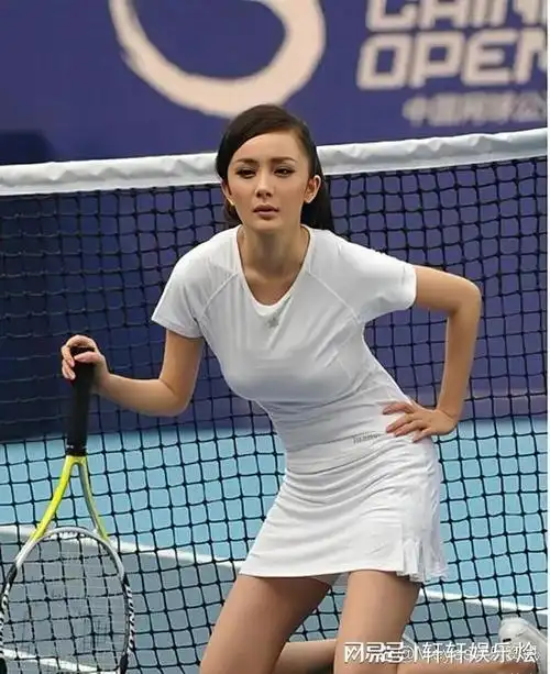 20岁杨幂早期网球照,我也就看了98遍.