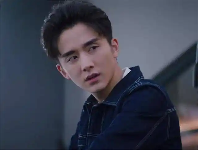 邓家佳张新成新剧回廊亭悬疑剧中嗅到了爱情的气息