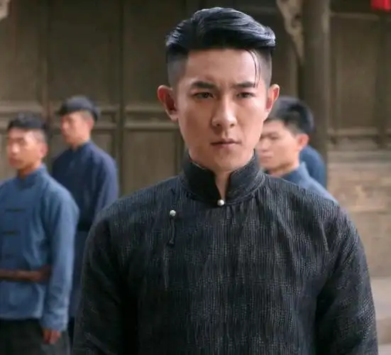 季肖冰,"最不红的北电校草"