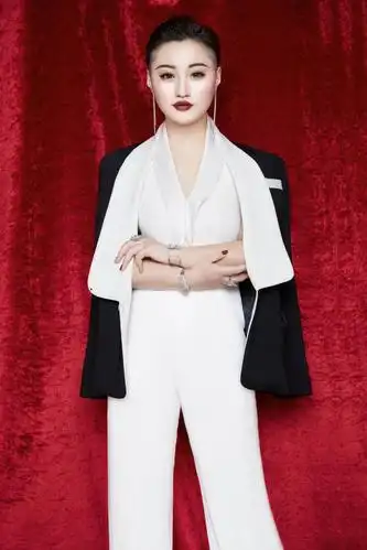 云朵高清直播回放_云朵小视频_云朵神曲 _ 云朵资料大全 - yy live