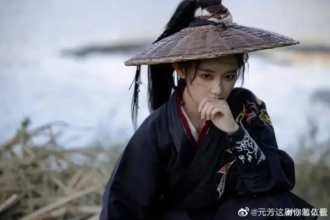 蒋依依古装高马尾造型