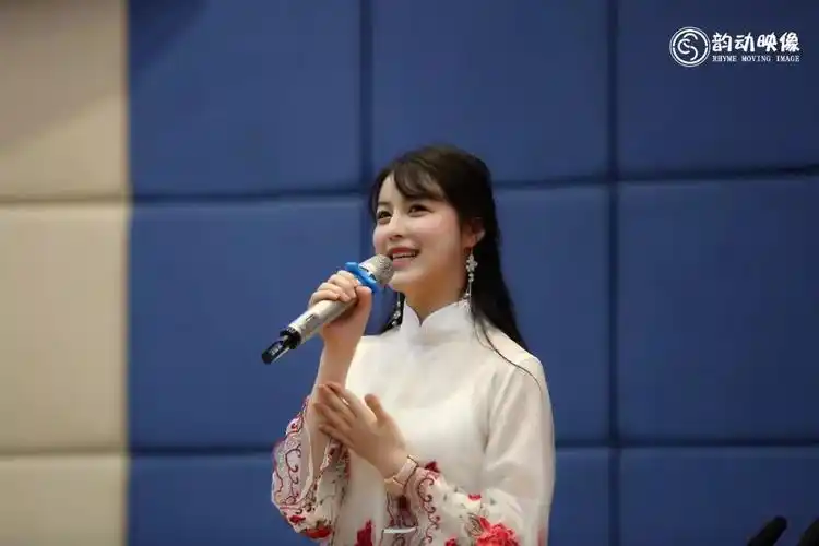 美呆这位颜值爆表的小仙女空降株洲即将亮相神农大剧院