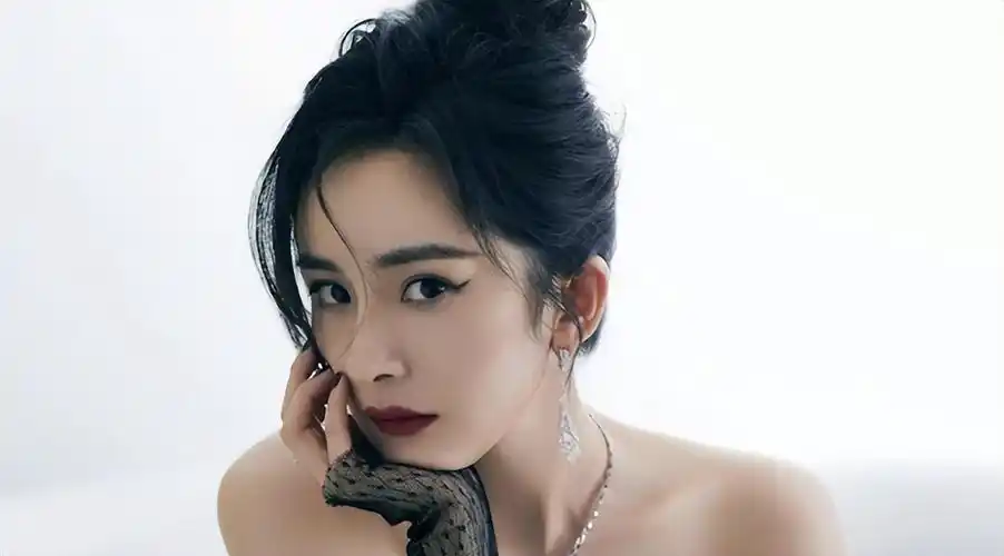 盘点一下杨幂那些年穿的高定礼服,看看国内一线女明星的时尚造型到底