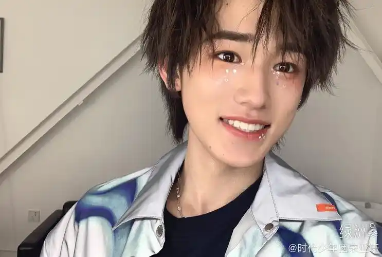 时代少年团马嘉祺,丁程鑫,宋亚轩,刘耀文,张真源,严浩翔,贺峻霖