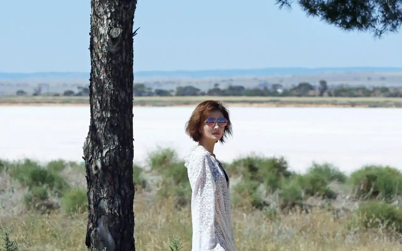 美女明星徐璐海边清新唯美图片桌面壁纸高清大图预览1920x1200_大陆