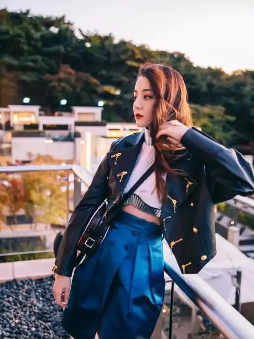 迪丽热巴图片我认为她很美