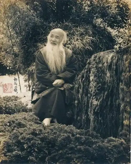 张大千真的不如傅抱石泼彩山水vs抱石皴谁的境界更高一筹