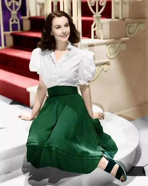 费雯丽盛世美颜也留不住一生至爱