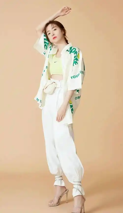 24k高清美人图～胡冰卿～美腿逆天,穿搭达人_漂亮_吐槽_建议